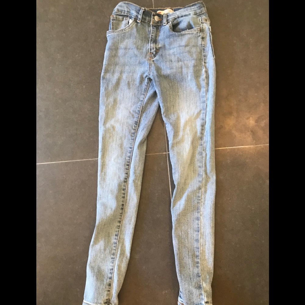 Youth girls Levi’s jeans